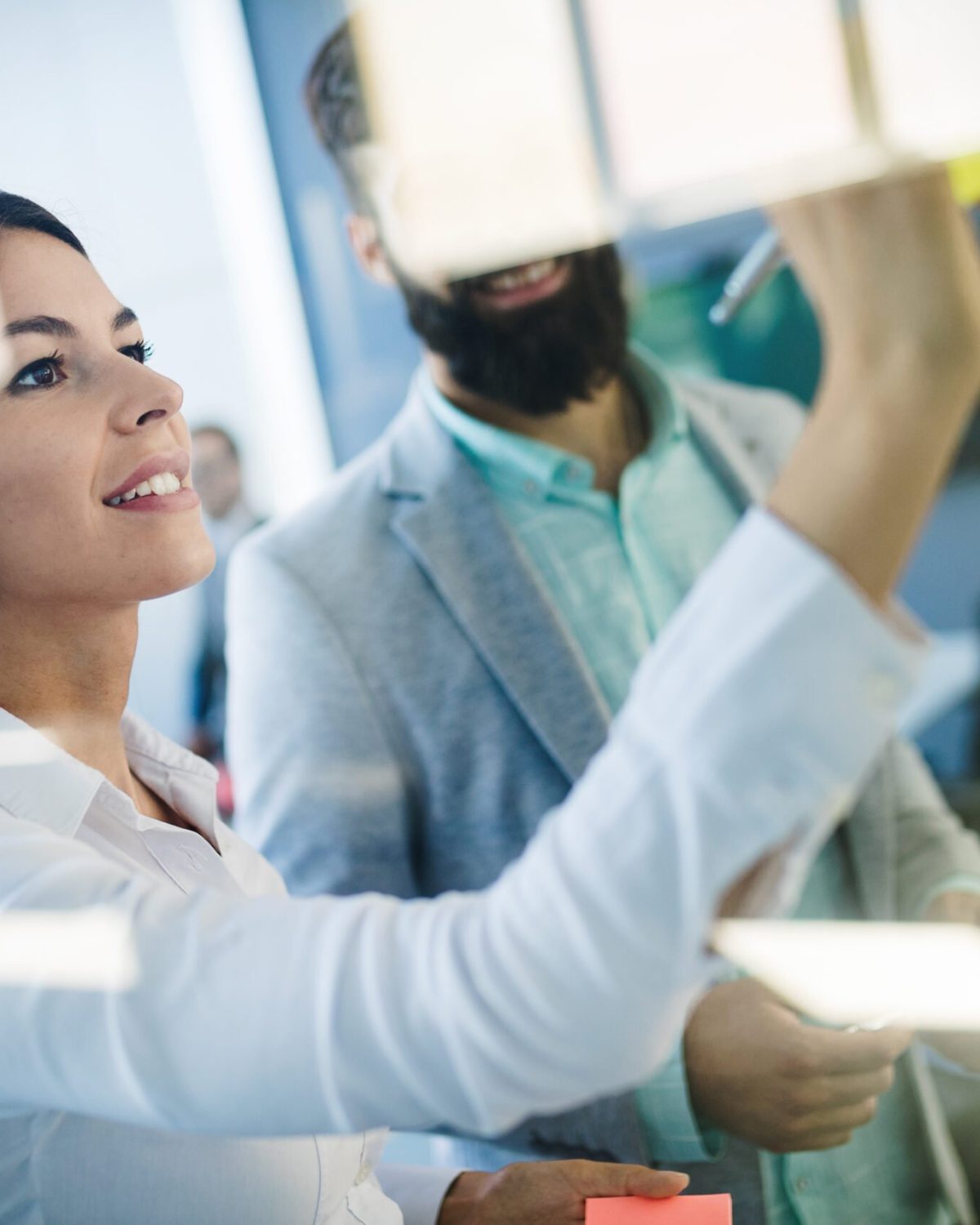 successful-company-with-happy-workers-2ERMN6X-scaled.jpg